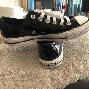 Converse Mens 6 Women’s 8